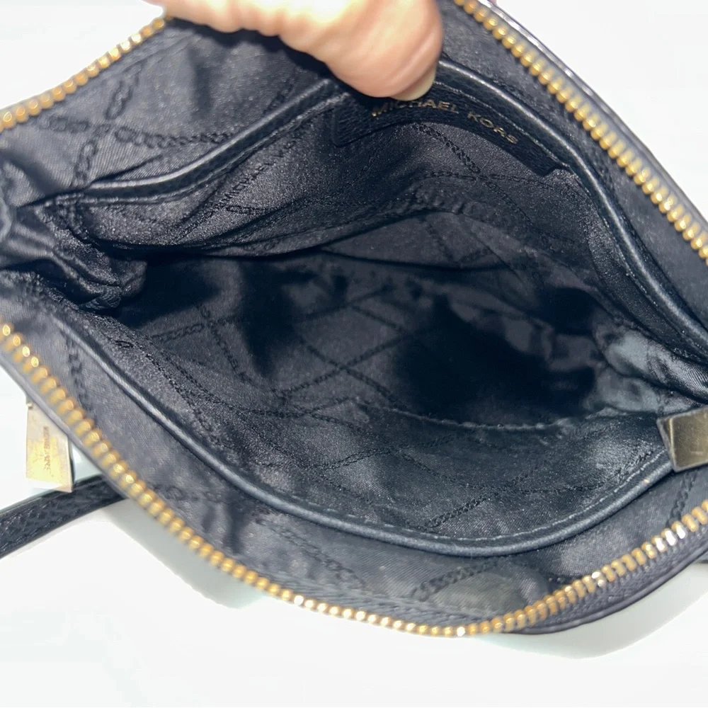 MICHAEL KORS RILEY LEATHER FLAT CROSSBODY‎ WOMEN'S BLACK BAG PURSE